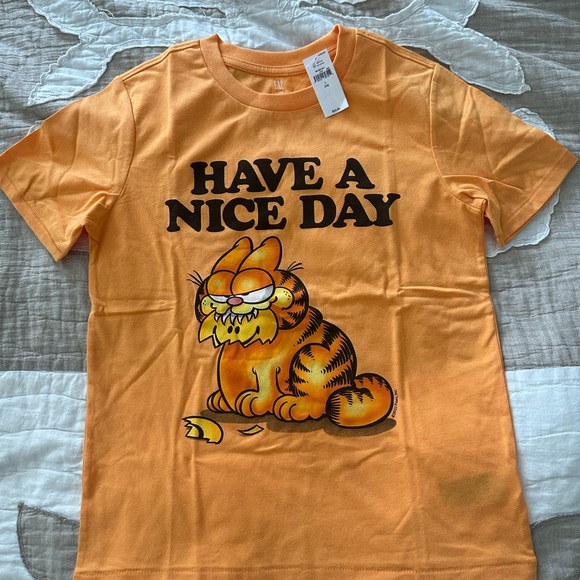 GAP Other - Garfield shirt!!🧡🧡